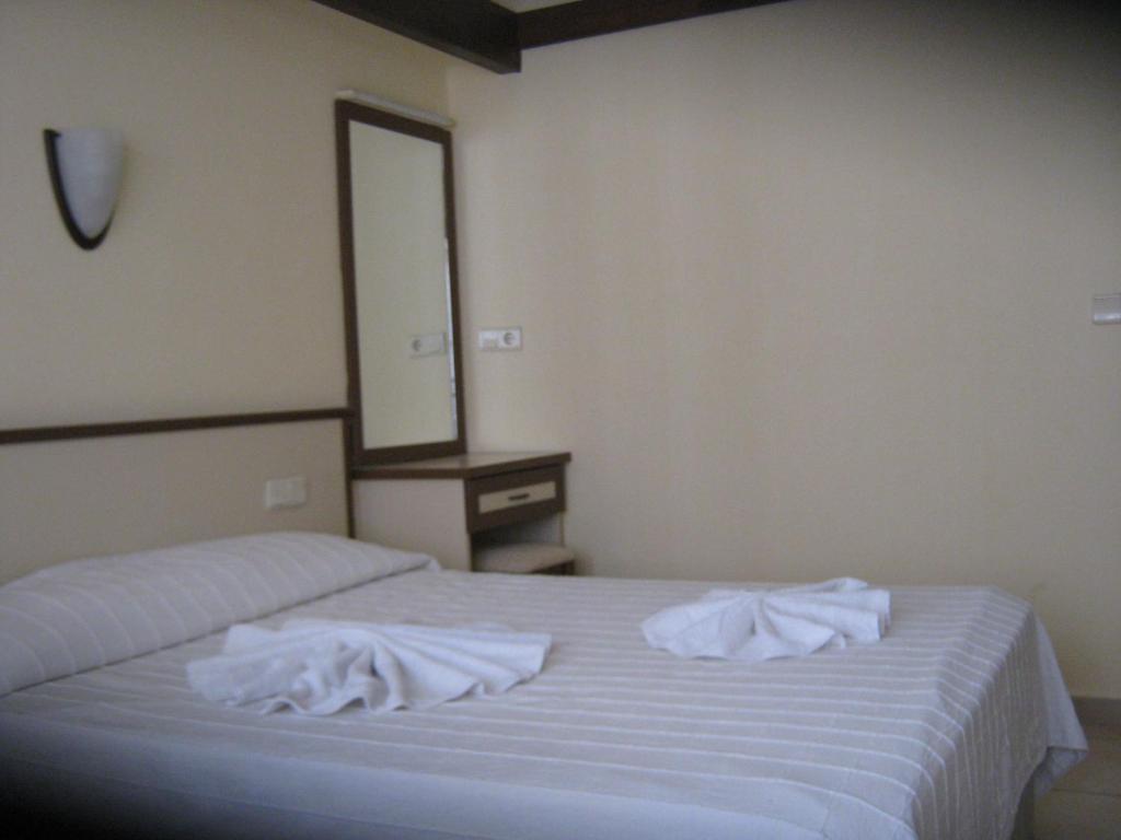 Oya Family Suites Kusadası Szoba fotó